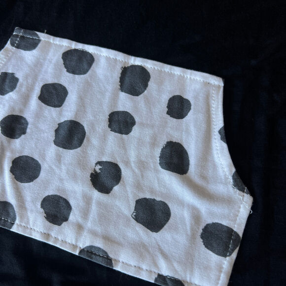 Moon + Beck Romper Kids 3 Black With Polkadot Pocket - Picture 5 of 7